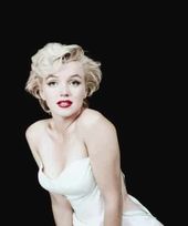 Marilyn Monroe - Blanket Plush White Dress