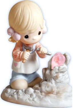 Precious Moments - Figurine Your Heart Is Forever