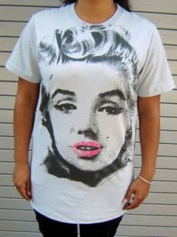 Marilyn Monroe - Close Up Dot Art Pink Lips -